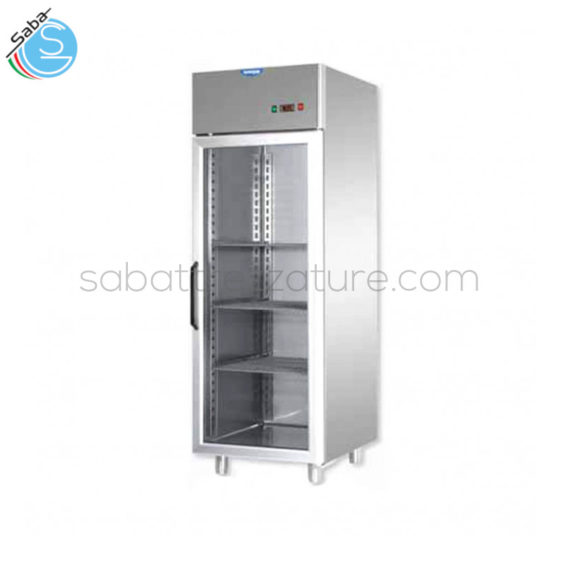 OFFERTA: Armadio refrigerato 600 0/+10 °C 1 porta in vetro - Capacità: Lt 600 - Dimensioni: cm 71x70x203/210H - Peso: Kg 122 - Alimentazione: 230 V, 50 Hz  - Assorbimento: W 385