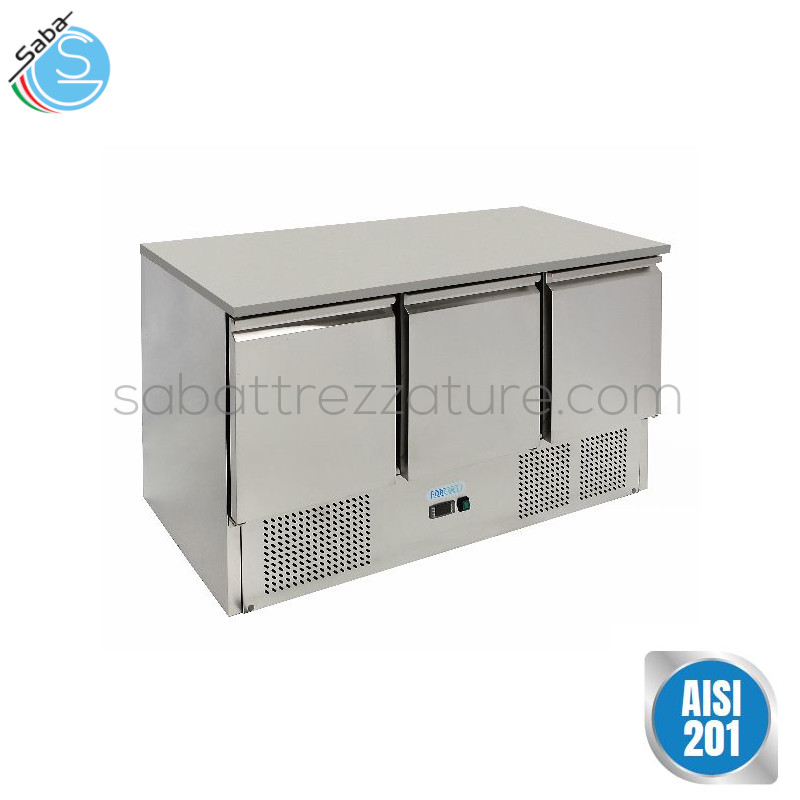 OFFERTA: Saladette refrigerata in Acciaio Inox AISI 201 - 3 Porte - Temperatura di lavoro : +2°C/+8°C - Dimensioni esterne 1365 x 700 x 850(h) mm - Assorbimento 235 W - Alimentazione Monofase