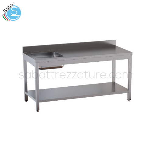 Tavolo chef vasca a sinistra in acciaio inox 18/10 AISI 304 su gambe in tubo quadro con piedini incassati - Top con alzatina posteriore - Dimensioni 140x60x85H cm - Dimensioni vasca 40x40x20H cm - Peso 39 kg