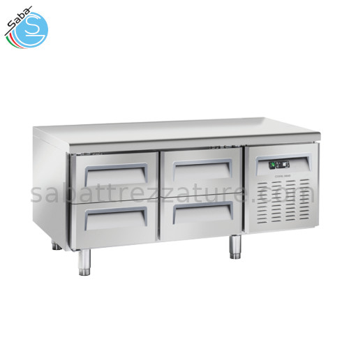 Tavolo refrigerato GN1/1 U-GN 2140 COOL HEAD - N.4 Cassetti - CAPACITÀ 181 L - CONSUMO 3 Kw / 24h - DIMENSIONI cm. L 136,7 x P 70 x H 65 - PESO NETTO 100.00 Kg - TEMPERATURA -2° ~ +8°C