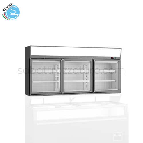 Vetrina freezer 3 ante ALASKA TOP 210 KLIMAITALIA - Temperatura -22°C / -18°C - Dimensioni Esterne (LxPxH) mm 2100 x 590 x 1022 - Peso netto Kg 188 - Voltaggio V 220-240 - Assorbimento W 820