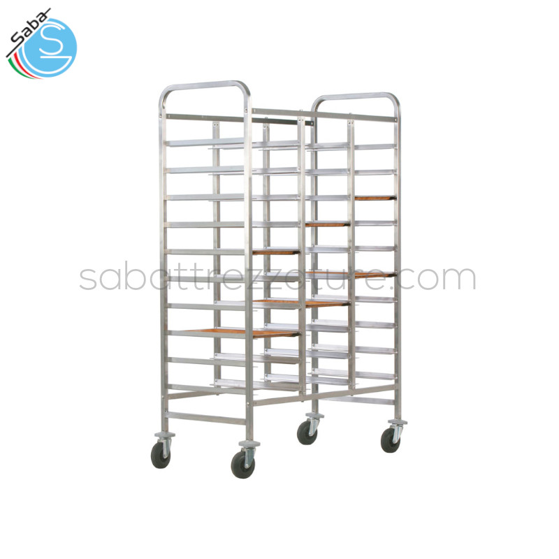 OFFERTA: Carrello portavassoi CA1471R FORCAR - Acciaio Inox - Predisposto di serie per vassoi GN1/1 53×32,5 cm - N. Teglie / Vassoi 30 vassoi - Dimensioni (cm) 118 x 62 x 174(H) - Peso netto (kg) 41